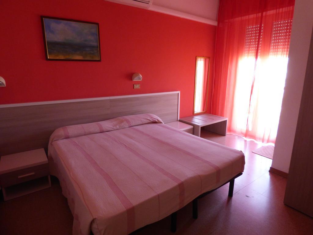 רימיני Consul Hotel מראה חיצוני תמונה