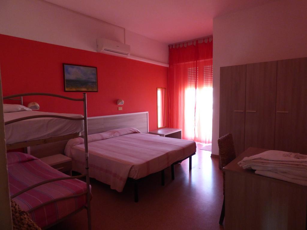 רימיני Consul Hotel מראה חיצוני תמונה